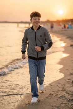 Куртка сіра -бомбер з нашивками на ліктях Kiddo сірий розмір 152 (KIDDO-C2D2E0C594E94F2185F0002F98DE63C1)