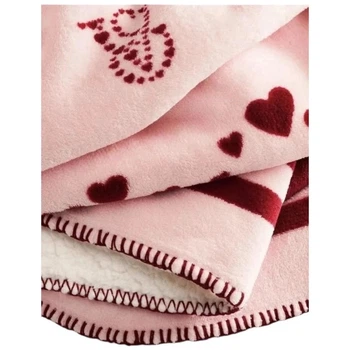 Плед Victoria's Secret Pink Hearts Cozy-Fleece Blanket
