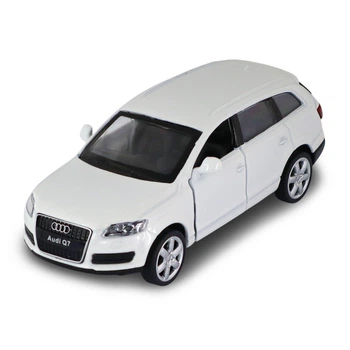 Автомодель TechnoDrive Audi Q7 1:43 металлическая с инерционным механизмом белая 250407