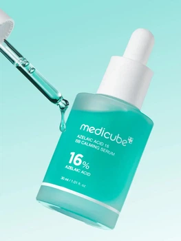 Заспокійлива сироватка з 16% азелаїнової кислоти Medicube Azelaic Acid 16 BB Calming Serum 30 мл