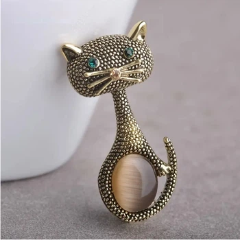 Брошь маленький кот с камнем под тигровый глаз, 3038
