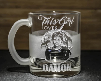 Чашка з гравіюванням Щоденники вампіра. This girl loves Damon 300 мл