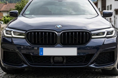 Ноздри 1 Bar (2021-2026, Черный Матовый) для BMW 5 серия G30/G31 2017–2023 гг