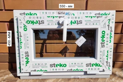 Вікно Steko 550х450 мм 2-скла/аргон,відкидне