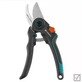 Секатор Gardena ExpertCut 22 мм обводной для обрезки веток и побегов