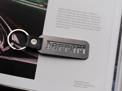 Брелок автомобильный для ключей FERRARI 10х2,5 см Серебристый (BR-812)