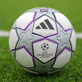 Футбольний мʼяч Адідас Champions League Ліга Чемпіонів 25 років Білий Код: 140-5