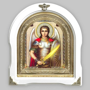 Икона архангела Михаила, лик 15х18 см, в белом деревянном киоте, арка