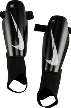 Ochraniacze piłkarskie Nike Charge rozmiar XL Czarne (196156400099)