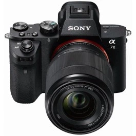 Sony Alpha 7 + объектив 28-70 KIT black (ILCE7KB.RU2)