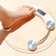 Весы напольные Personal Scale 2015A закаленное стекло, отличаются тoчным измеpениeм и нагрузкой до 180 кг - изображение 2