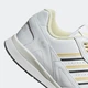 Buty sportowe damskie skórzane do kostki adidas Originals A.R. Trainer BD7840 36 23 cm Białe (4060512079723) - obraz 8