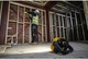 Ładowalna lampa LED DeWALT DCL077 - obraz 6