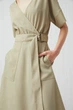 Платье Arket Fluid Twill Wrap Dress 44 - изображение 4