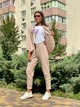 Женский костюм с пиджаком из трикотажа 2-нитка Poliit 7195 бежевый 40 - изображение 2