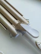 Плойка для волос тройная Kemei km-1010 керамическое утюжок - изображение 5