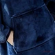 Плед Толстовка c Капюшоном и Руковами Huggle Hoodie One Size (Синий) Двухсторонний - изображение 4