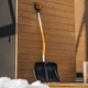 Skrobak do śniegu wygięty Fiskars X-series (1057186) - obraz 6
