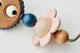 Дуга с игрушками для кресла-качалки BabyBjorn Googly eyes Pastels, 7317680805102 - изображение 2