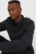 Рубашка Easy iron Slim Fit H&M M Черный (0781758003) - изображение 2