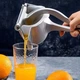 Соковыжималка ручная Manual Fruit Juicer для цитрусовых и фруктов с зажимом - изображение 3