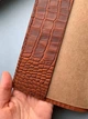 Блокнот в кожаной обложке Thin формат А5 Коричневый с тиснением рептилия - изображение 7