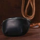 Винтажная женская бананка из натуральной кожи Shvigel черного цвета на пояс (bg163fash94) - изображение 13