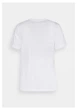 Футболка ONLY ONLKITA REG S/S LEAF/MOON TOP BOX JRS S Белый 15246473-Bright White-Print:GOLD HEARTS SQUARE - изображение 3
