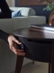 Журнальний столик з очищувачем повітря IKEA STARKVIND дубовий шпон / темно-коричневий (805.019.51) - изображение 7