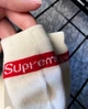 Низькі шкарпетки з написом Supreme One Size молочний NS30037 - зображення 4