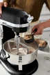 Кухонная машина KitchenAid Artisan 5KSM7580XEOB с подъемной чашей черный - изображение 17