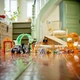 Zestaw klocków LEGO City Stuntz Kaskaderska arena z dwoma pętlami 598 elementów (60339) - obraz 4