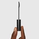 Туш для вій з ефектом ліфтингу Victoria Beckham Beauty Future Lash Smudge-Free Lifting Mascara 4.8 мл - зображення 5