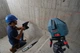 Лазерний нівелір Bosch Professional GLL 5-50 X з штативом BT 150, чохлом (0601063N00+0601096B00) - зображення 4