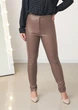 Стильные кожаные брюки "Casual", мокко 52 - изображение 1
