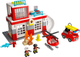 Zestaw klocków LEGO DUPLO Town Remiza strażacka i helikopter 117 elementów (10970) - obraz 8