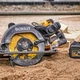 Пила дискова акумуляторна безщіткова DeWalt DCS577T2 - зображення 7