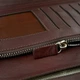 Шкіряний екрануючий багатофункціональний клатч для смартфона і карт LOCKER's LPP-Bordo - зображення 5