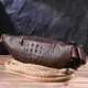 Модная поясная кожаная сумка VINTAGE 21298 Bag из натуральной кожи с фактурой под крокодила 33.5х14х3 см Коричневый - изображение 6