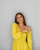 Жіноча міді сукня з довгим рукавом та розрізом Artmon 48 Гірчичний (art-1271model5121) - изображение 3