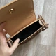 Стильная женская мини сумочка клатч с цепочкой модная и оригинальная сумка через плечо цепь - зображення 5