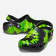 Chodaki męskie Crocs Classic Tie-Dye Graphic CR205453-BKLP 42-43 (M9) 26.3 cm Czarny/Zielony (191448790421) - obraz 2