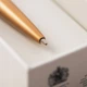 Шариковая ручка Parker JOTTER 17 XL Monochrome Gold GT BP 12 532 - изображение 7