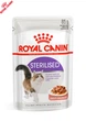 Влажный корм Royal Canin Sterilised Gravy - консервы для взрослых стерилизованных кошек, кусочки в соусе, 85 г (40950010) - изображение 1