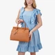 Сумка женская кожаная саквояж средняя Regina Notte Travel bag 3201 Рыжий - изображение 2