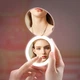 Кишенькове дзеркало з підсвічуванням LED J-Mirror MakeUp D8 косметичне, подвійне, регулювання яскравості, USB Рожеве - зображення 8