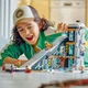 Конструктор LEGO City Гірськолижний і скелелазний центр 1045 деталей (60366) - зображення 3