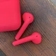 Беспроводные наушники с микрофоном в кейсе inPods 12 Macaron Малиновый й Soft Touch - изображение 2