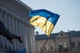 Флаг Украины государственный уличный габардин 90 см х 140 см Сине-желтый TM Novynka - изображение 3
