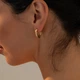 Круглые позолоченные серьги 14K необычной формы (DW272023) - изображение 2